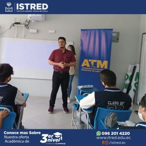 ISTRED IMPARTIENDO CHARLA EN LA UNIDAD EDUCATIVA LOS DELFINES